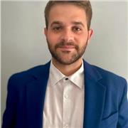 Laureato in Relazioni internazionali, con background in preparazione esami di stato, formazione e tutoraggio nel campo dell' istruzione scolastica. Contattami per vedere se posso esserti d'aiuto!